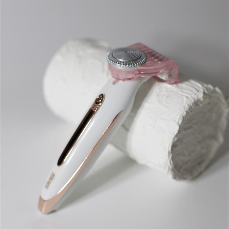 Зображення Електробритва жіноча для сухого гоління DsP 70136 біла